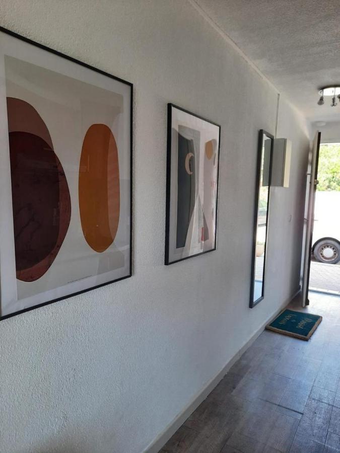 Entre St-Raphael Et St-Tropez. Studio Pieds Dans L'Eau, A Partir De 600 Euros/Semaine. Saint Aygulf Extérieur photo